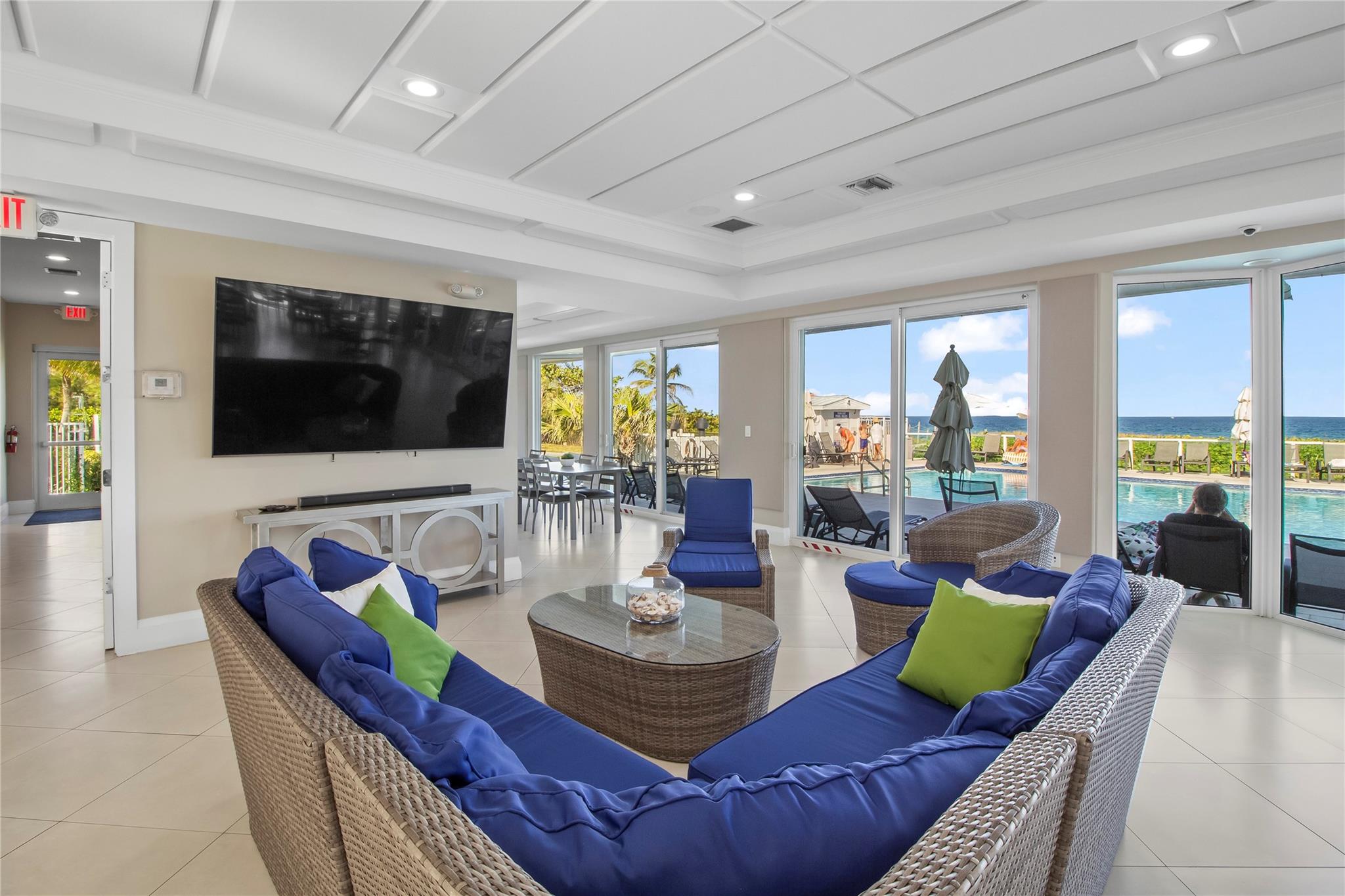 Tiara East Condominium - Residential