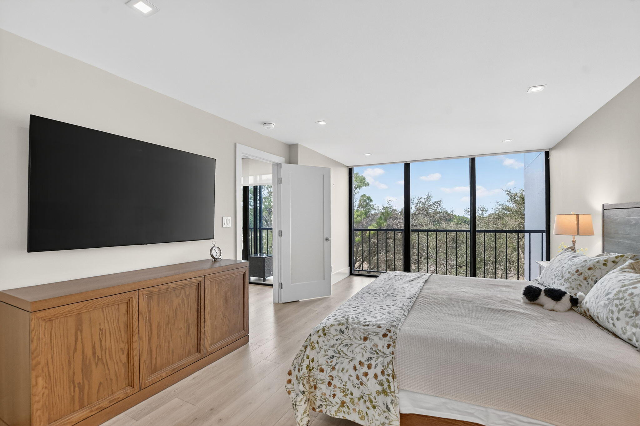 Lakewood Midrise - Residential