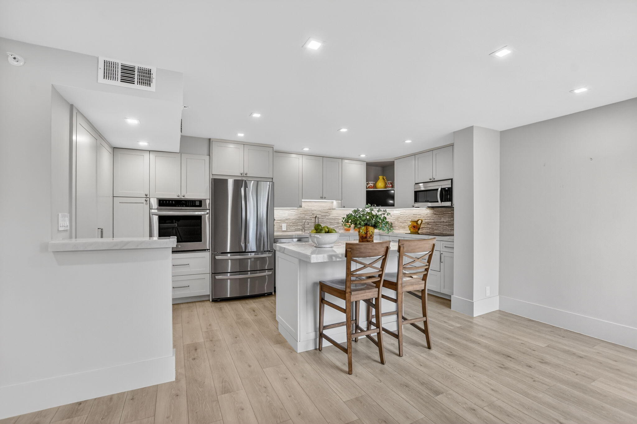 Lakewood Midrise - Residential