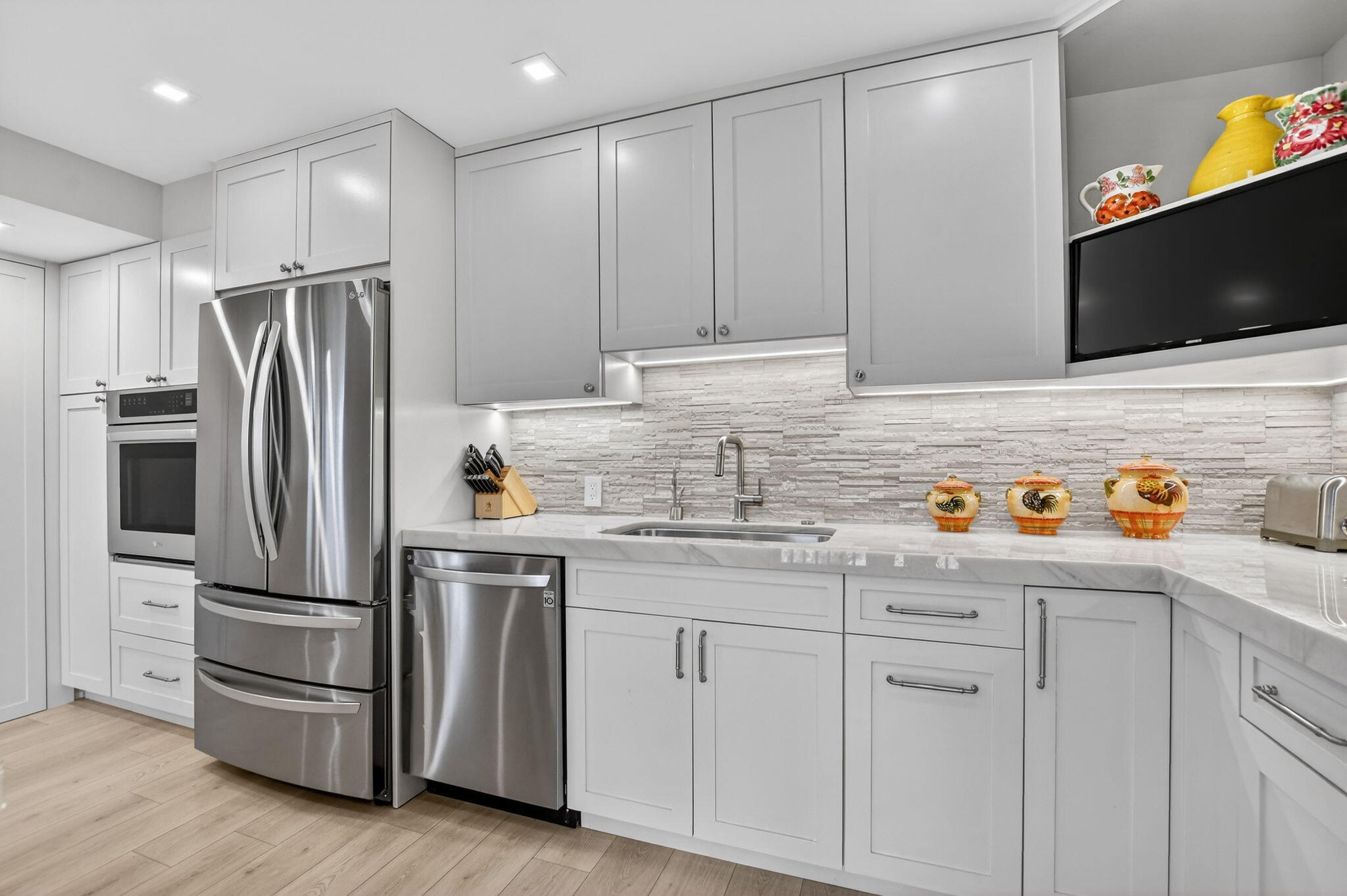 Lakewood Midrise - Residential