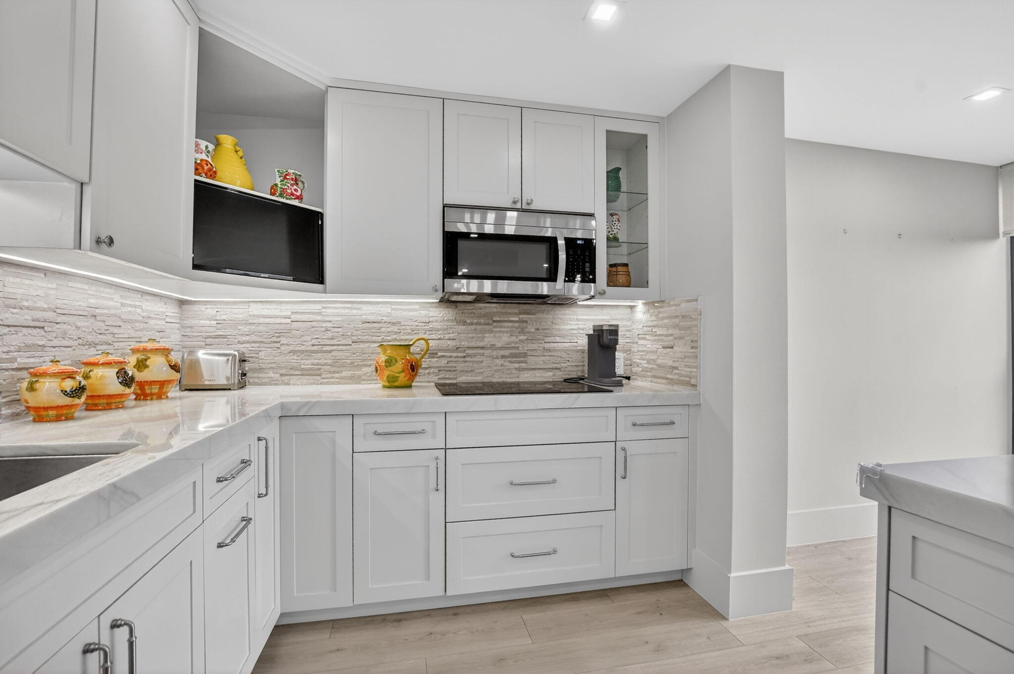 Lakewood Midrise - Residential