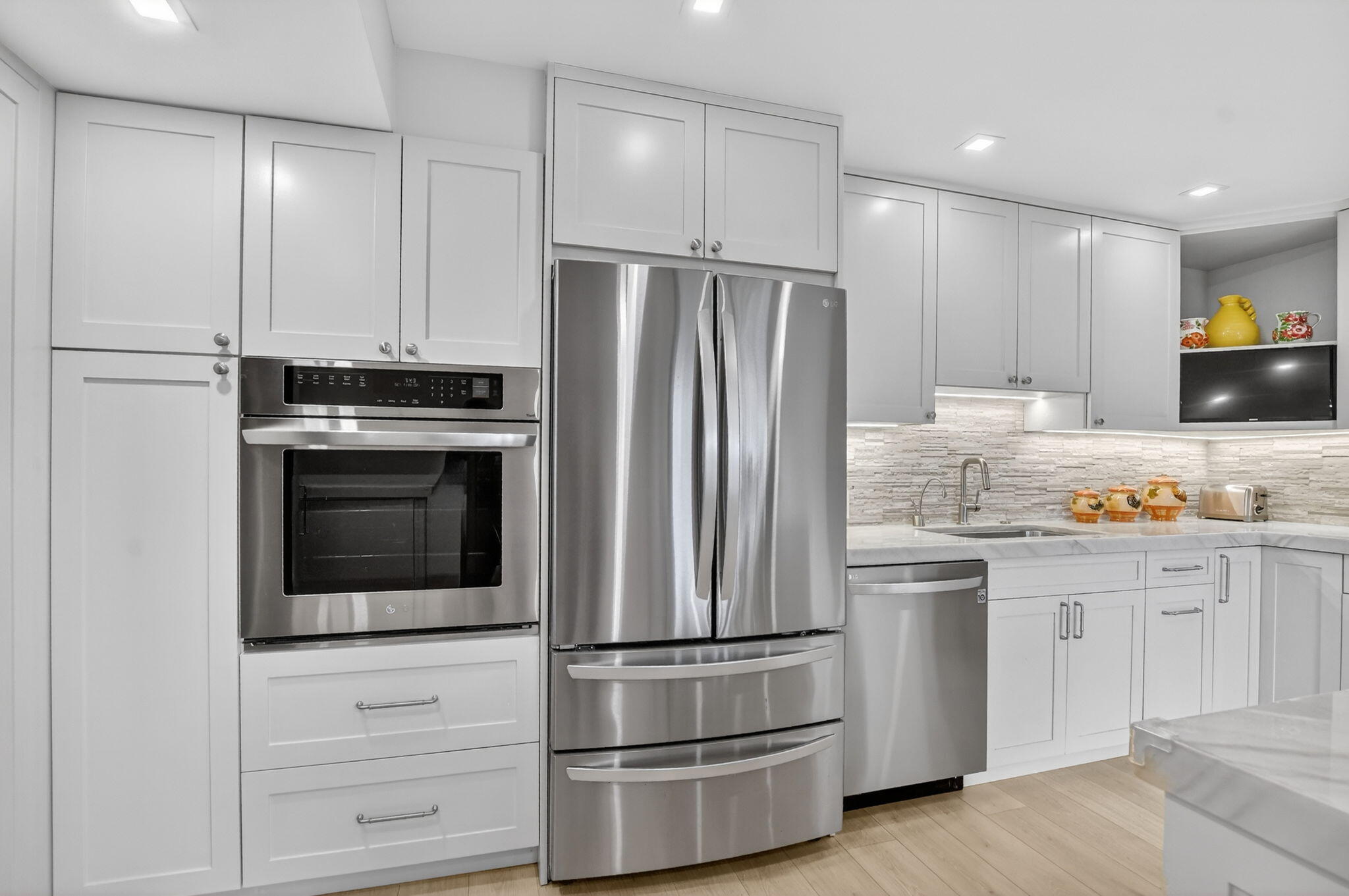 Lakewood Midrise - Residential