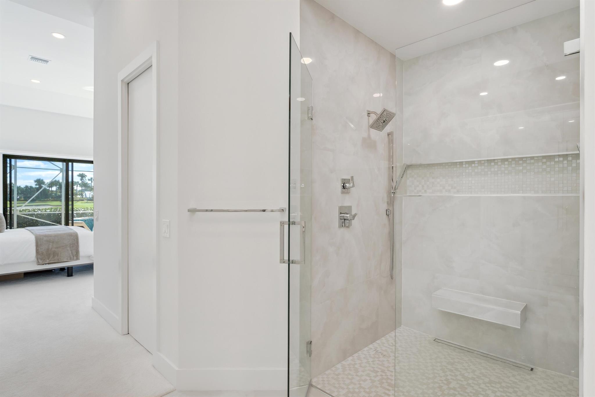 SAILFISH POINT - Residential