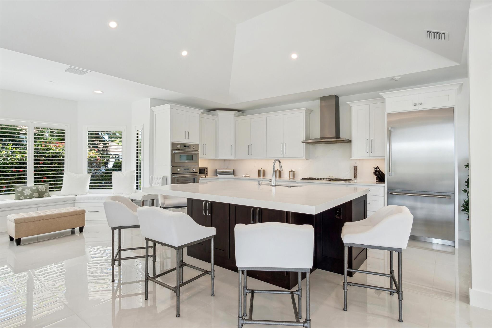 SAILFISH POINT - Residential