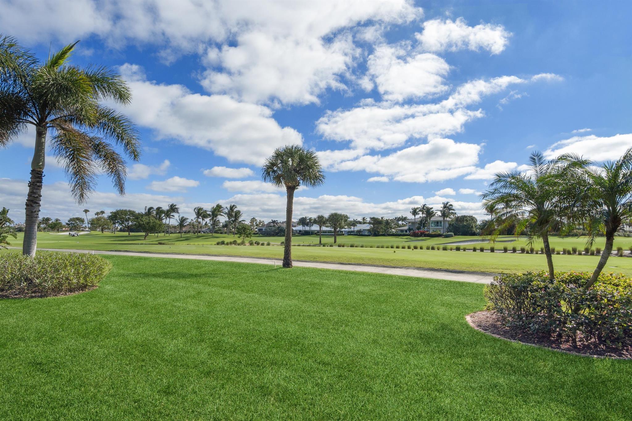 SAILFISH POINT - Residential