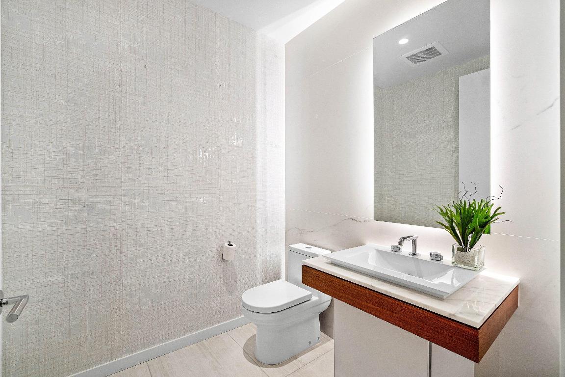 ALINA BOCA RATON CONDO - Residential Lease