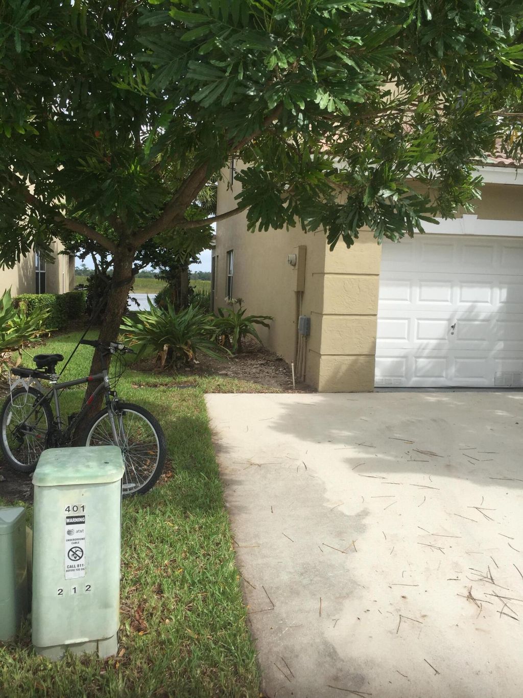 Photo of 401 SW 120th Avenue, Pembroke Pines, FL 33025 (MLS # B26046756)