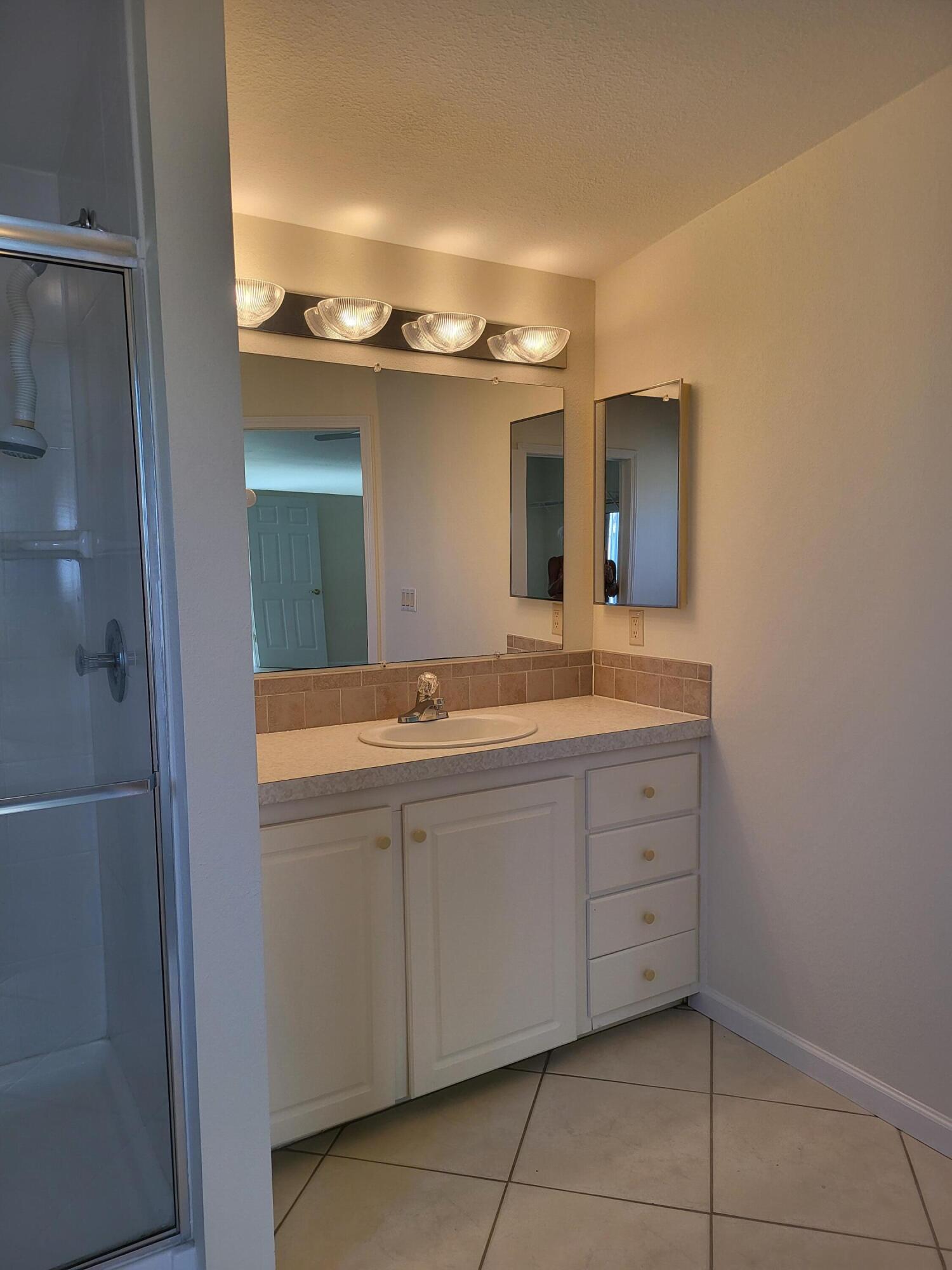 THE LINKS AT SAVANNA CLUB - Residential