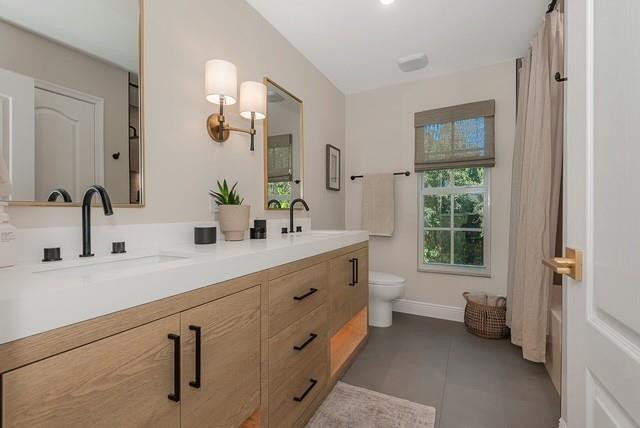 Woodside Estates 127-10 B - Residential