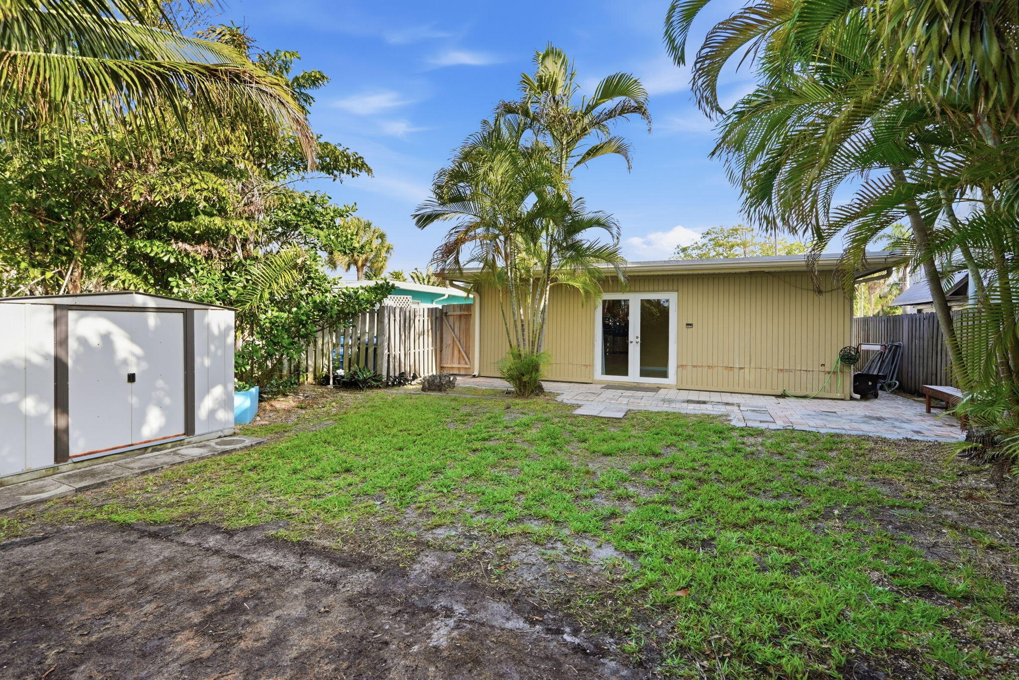 OAKLAND PARK - Residential Income
