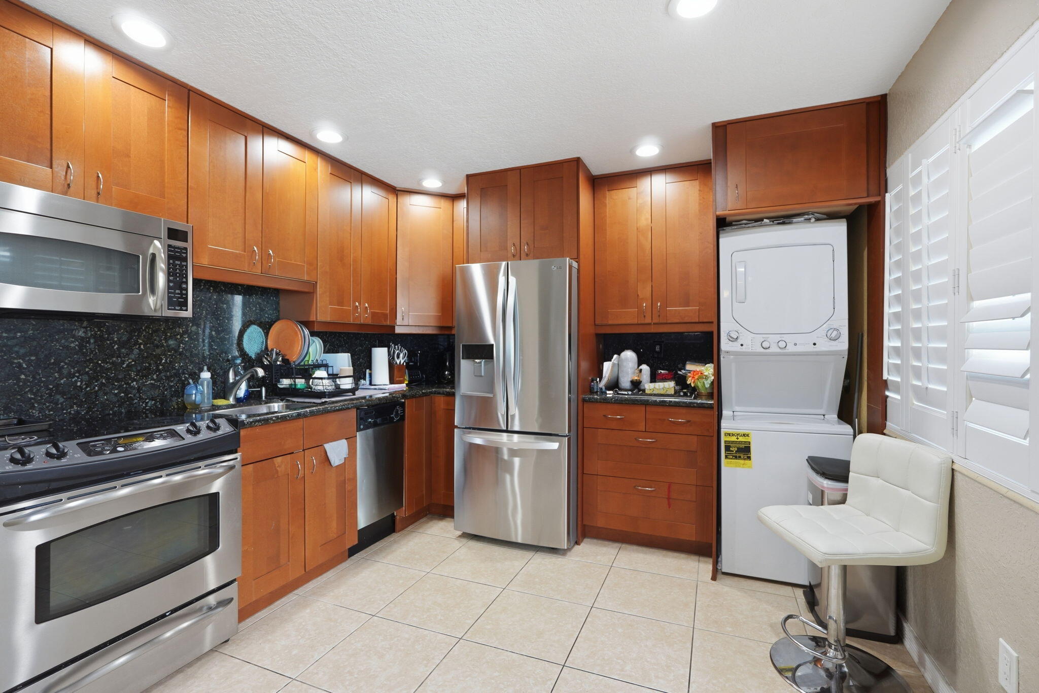 OAKLAND PARK - Residential Income