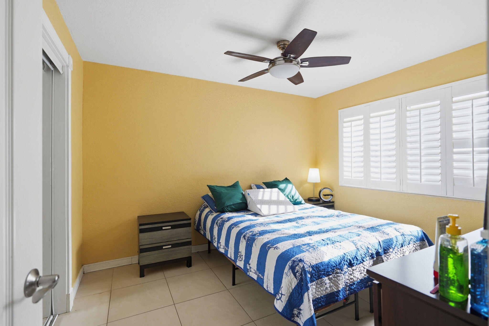 OAKLAND PARK - Residential Income