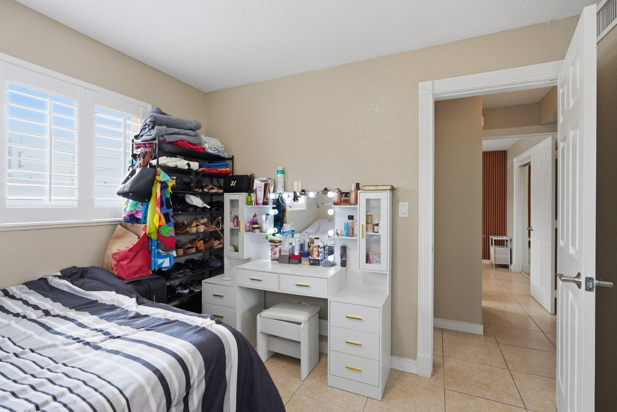 OAKLAND PARK - Residential Income