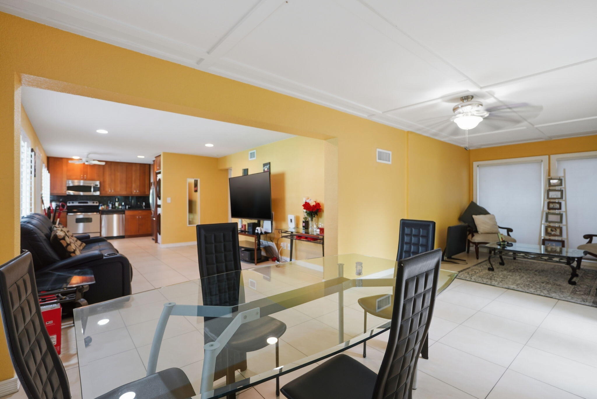 OAKLAND PARK - Residential Income