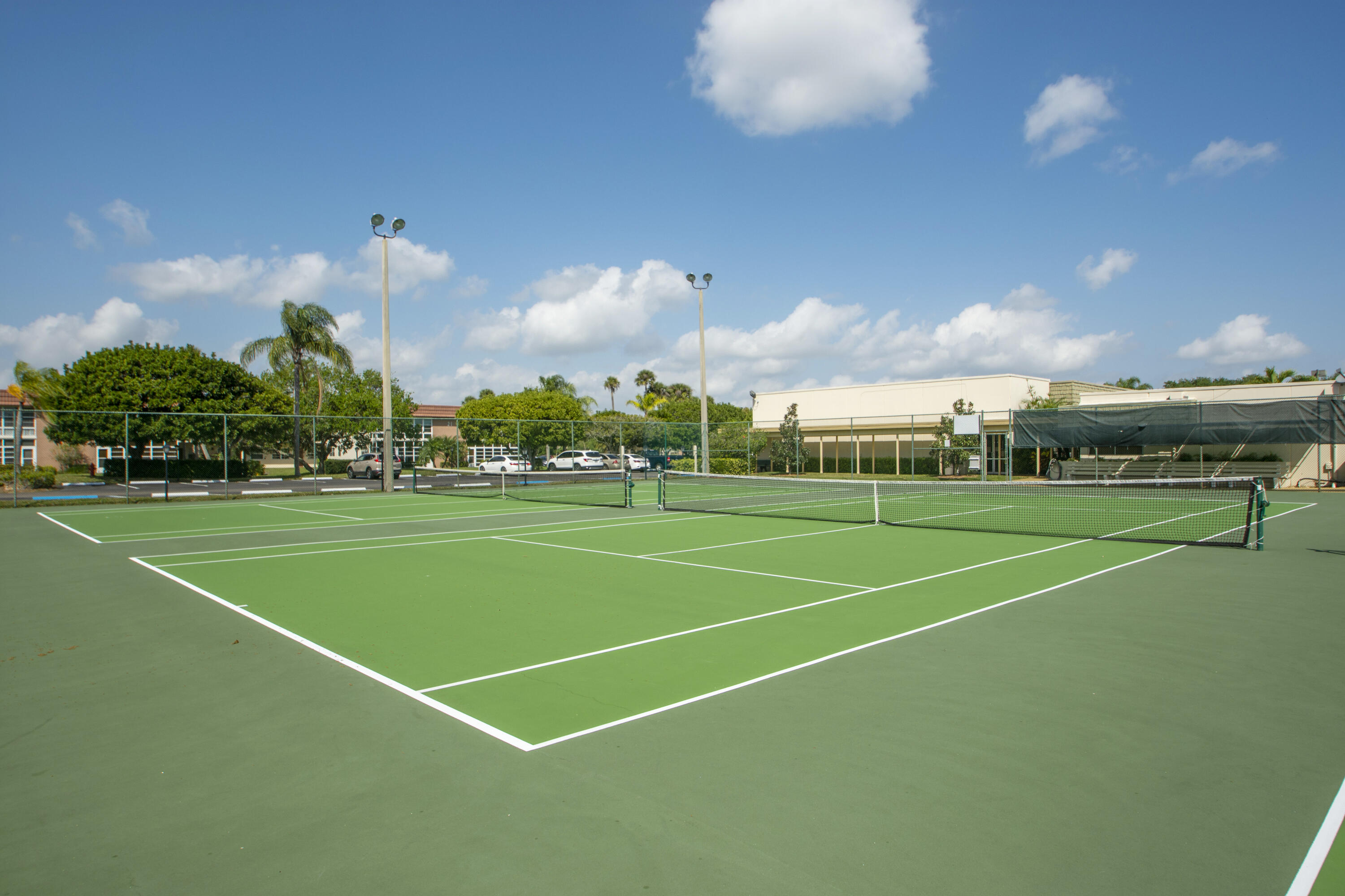 VISTA ROYALE PHASE IV BLDGS 83-111 - Residential