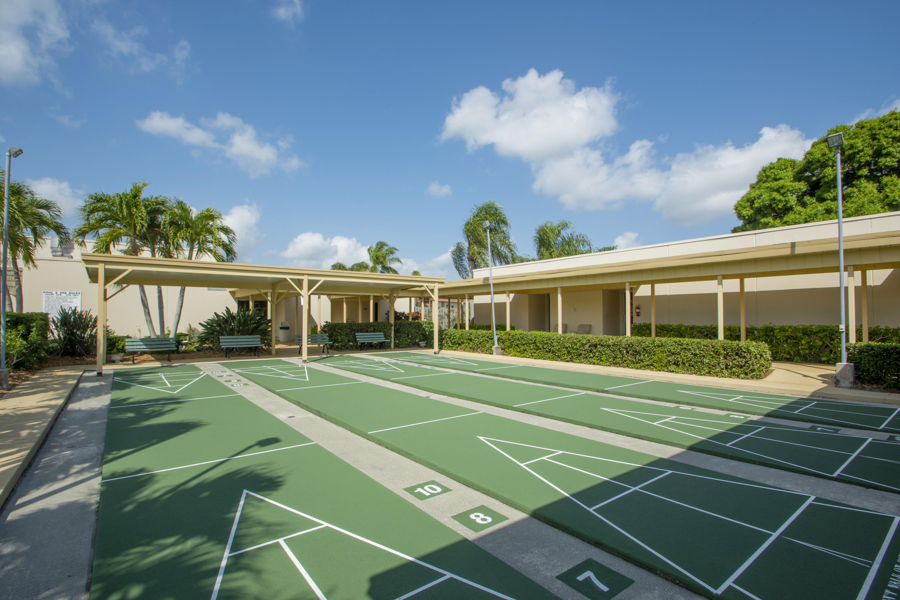 VISTA ROYALE PHASE IV BLDGS 83-111 - Residential