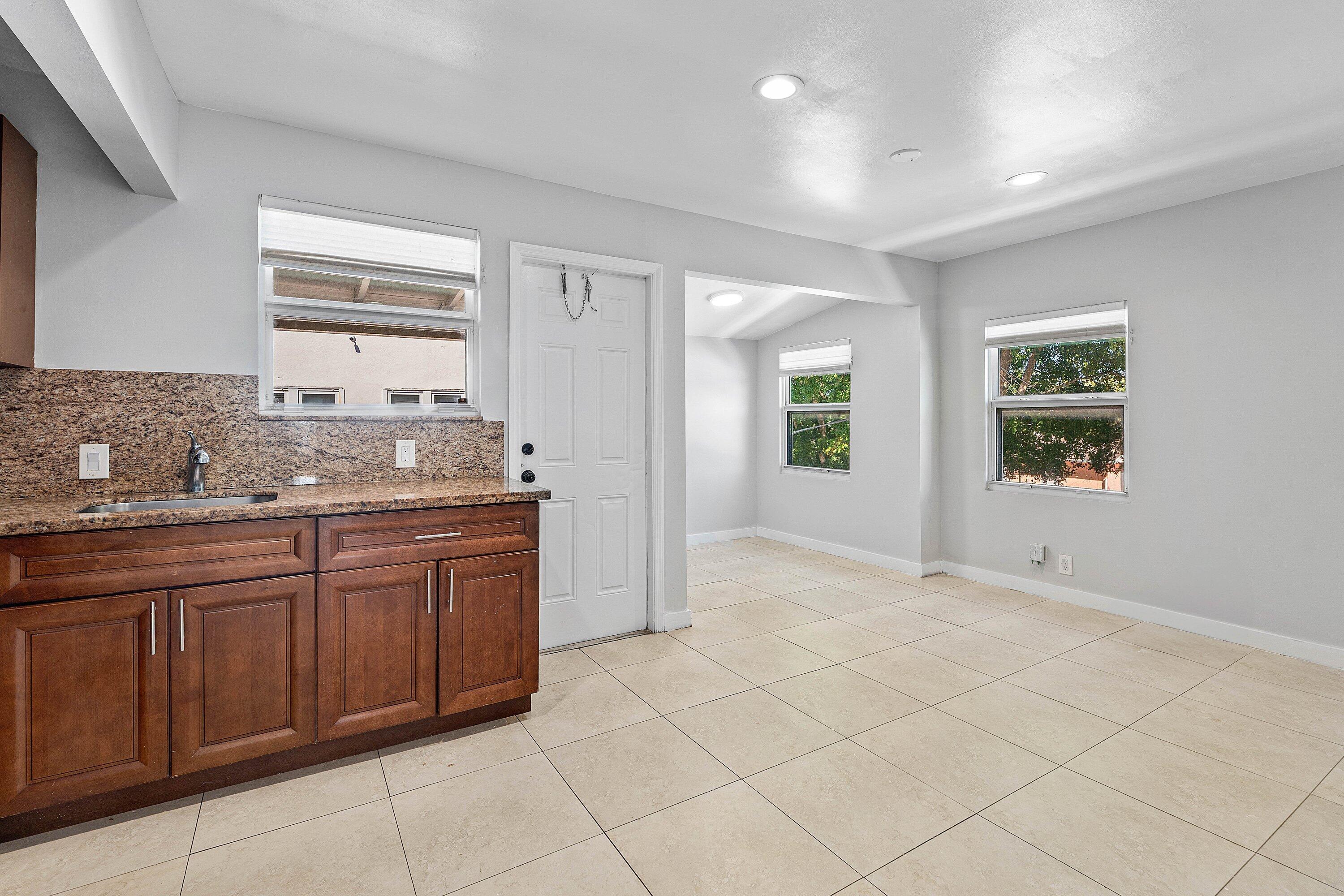 LAKEVIEW RIDGE - Residential Lease