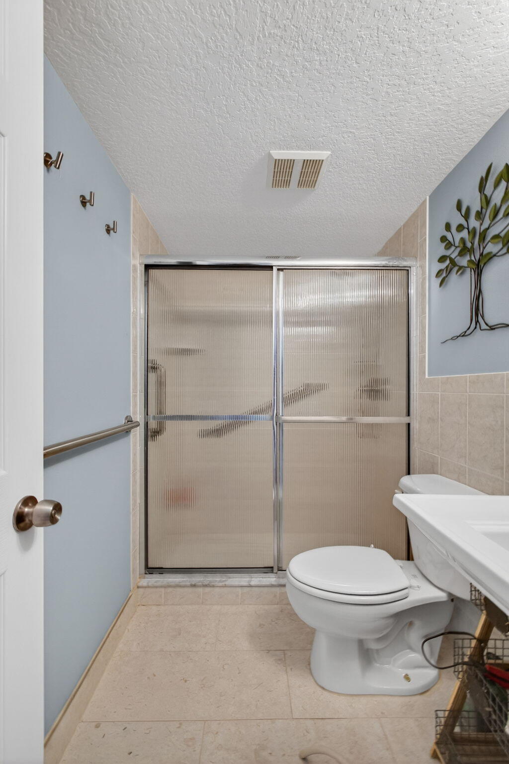 Kingswood Condo BLDG 36-2 - Residential Lease