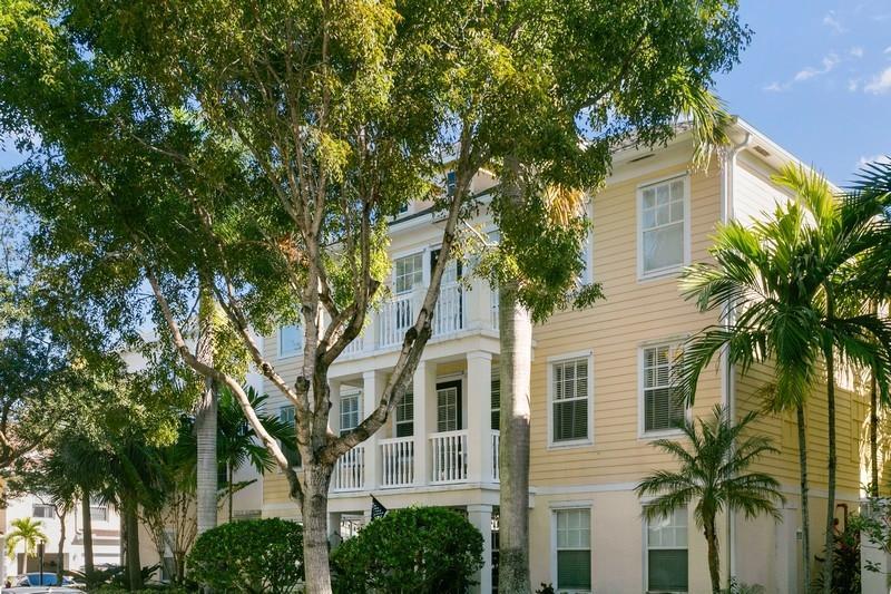 SOMERSET AT ABACOA CONDOMINIUM - Residential