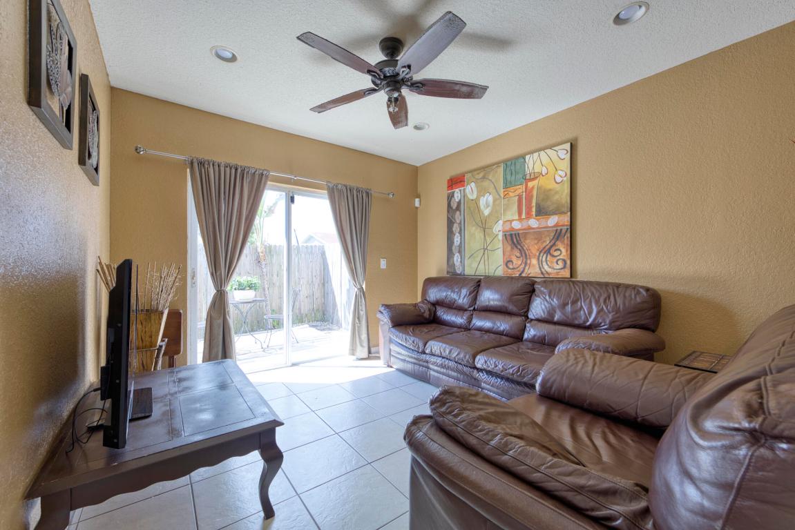 HAWKS LANDING - Residential