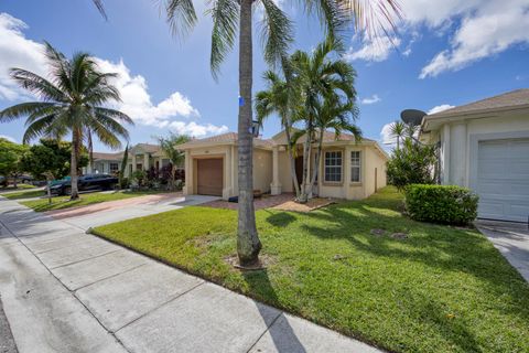 416 S Circle Drive S Boynton Beach FL 33435