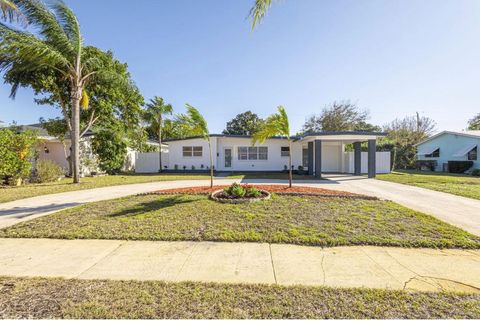 430 E Ilex Drive Lake Park FL 33403
