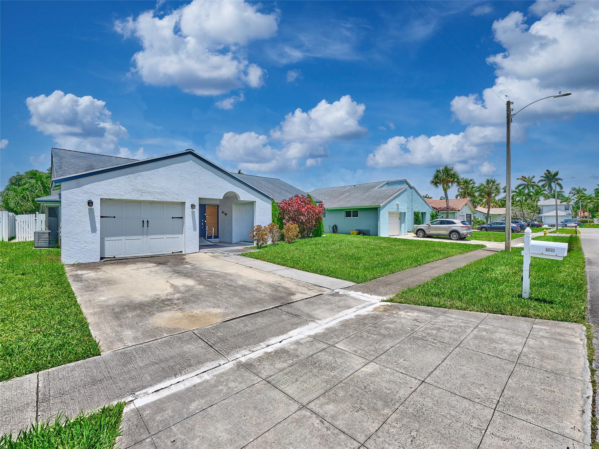 708 SE 3rd Ct