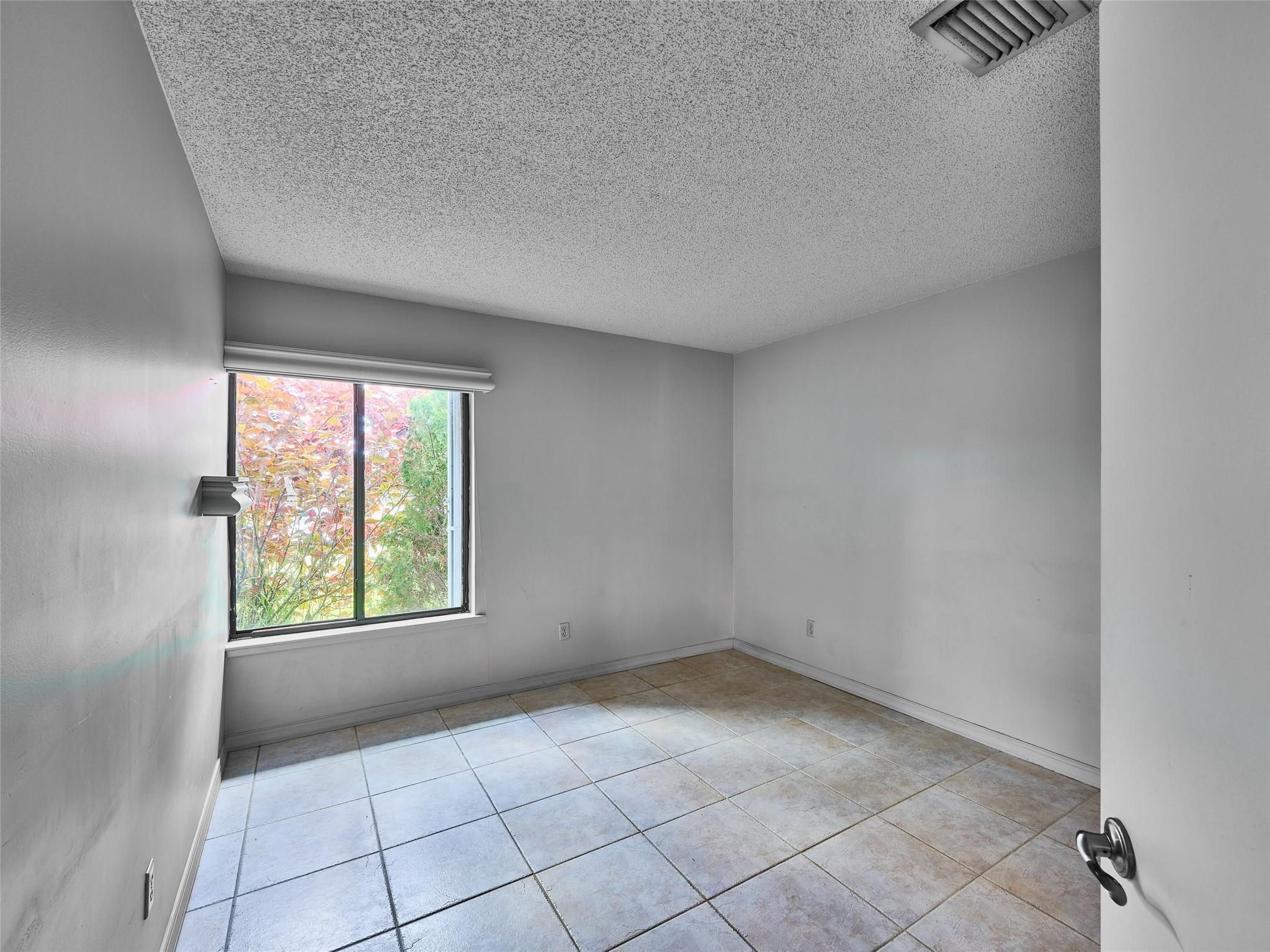 Town & Country Estates Se - Residential