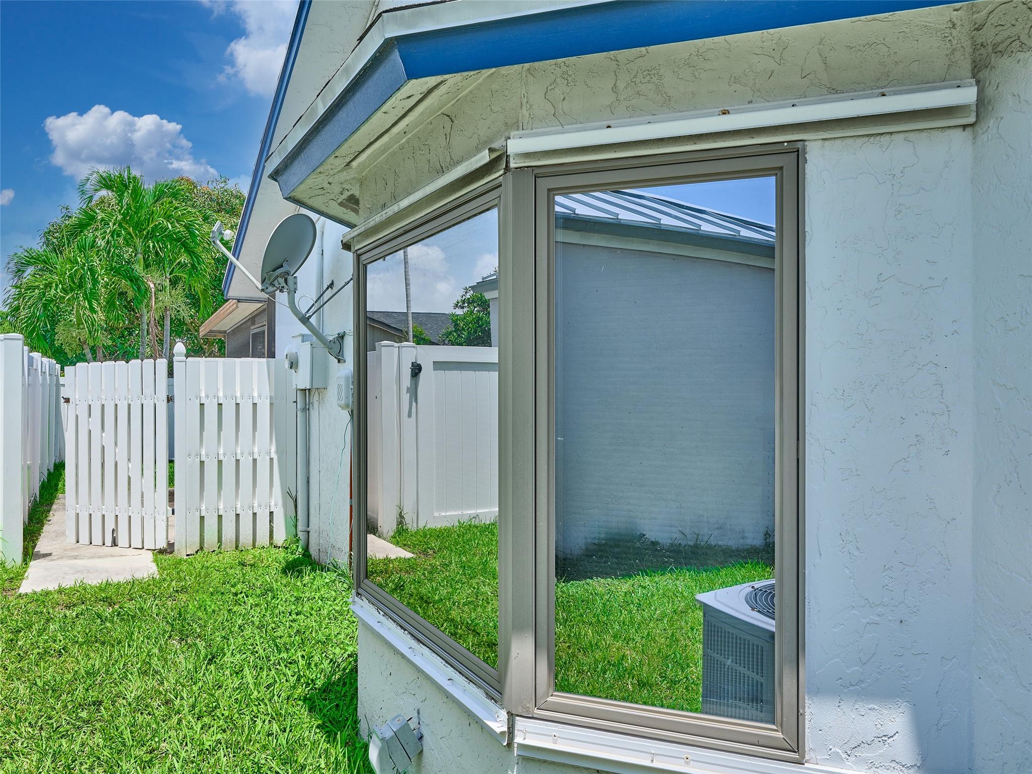 Town & Country Estates Se - Residential