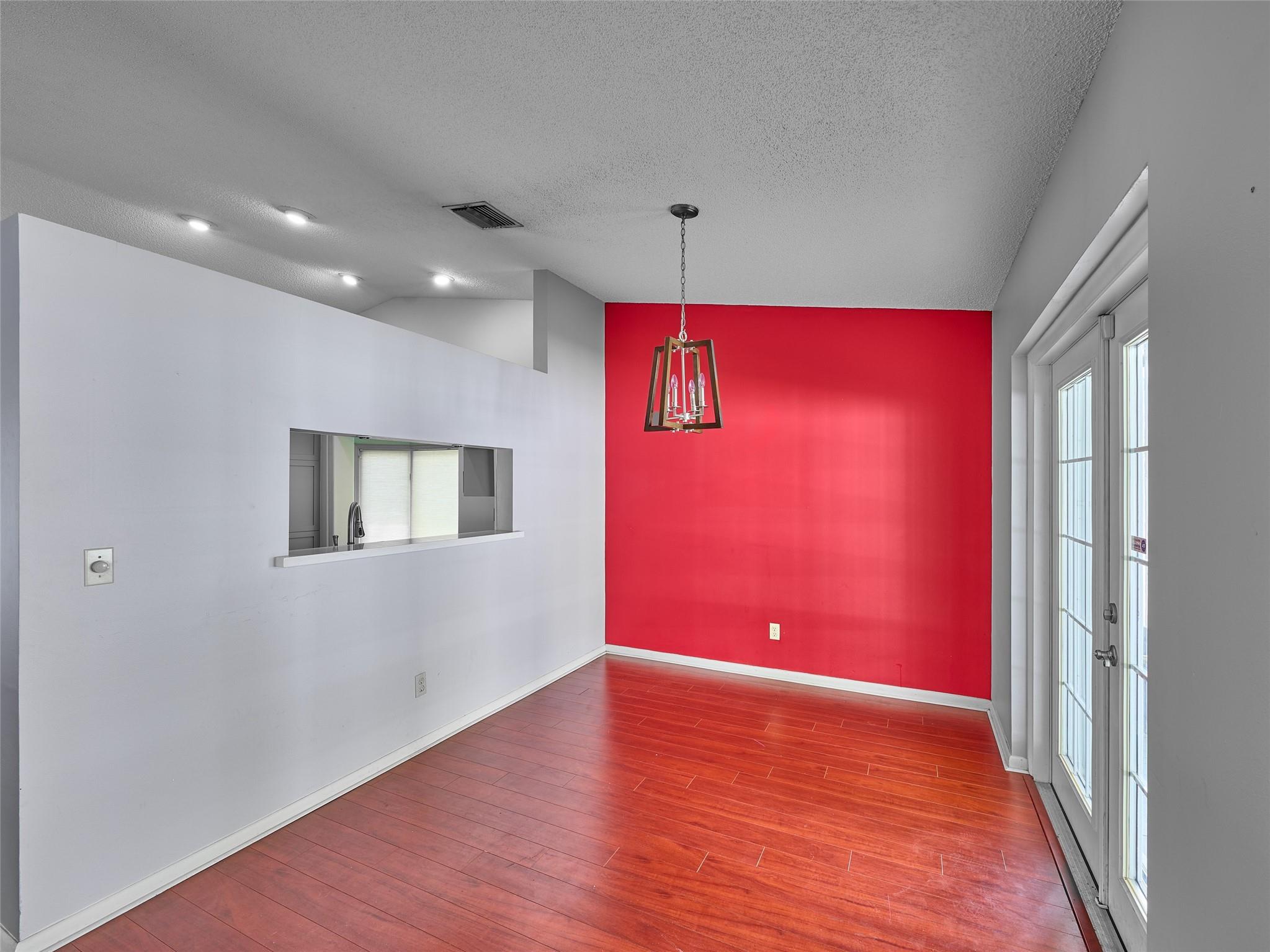 Town & Country Estates Se - Residential