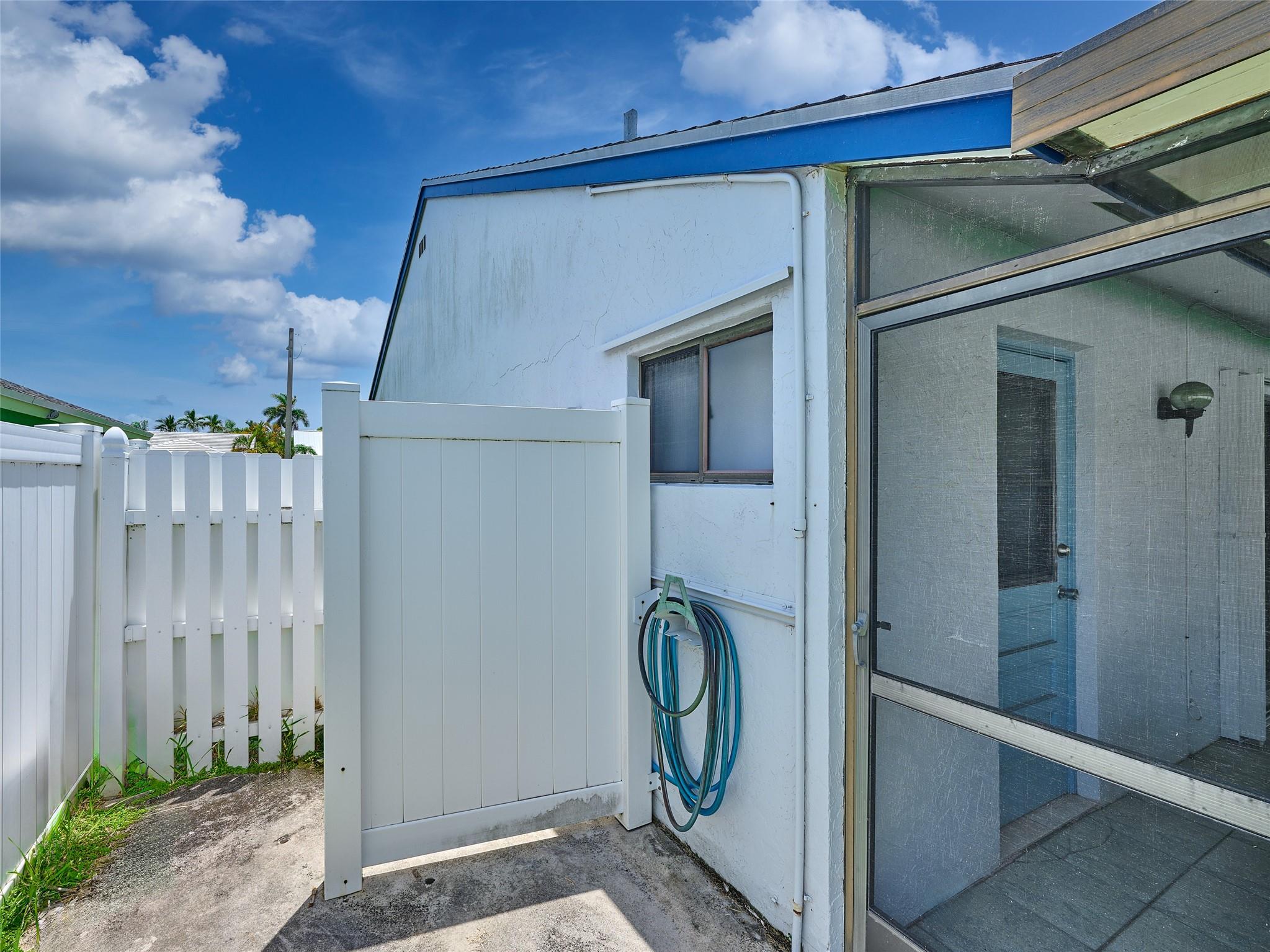 Town & Country Estates Se - Residential