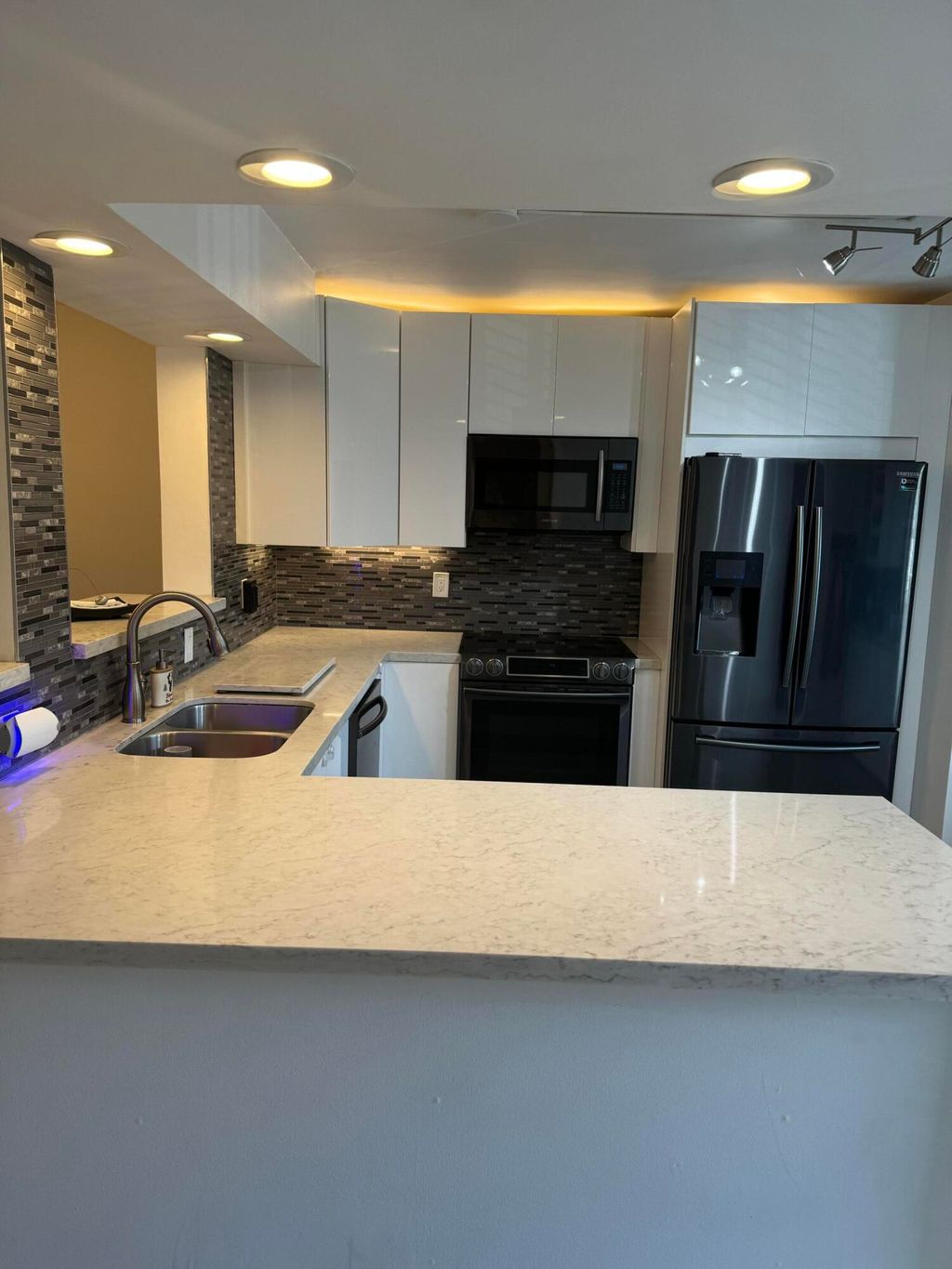 Photo of 2214 S Cypress Bend Drive #207, Pompano Beach, FL 33069 (MLS # R10942353)