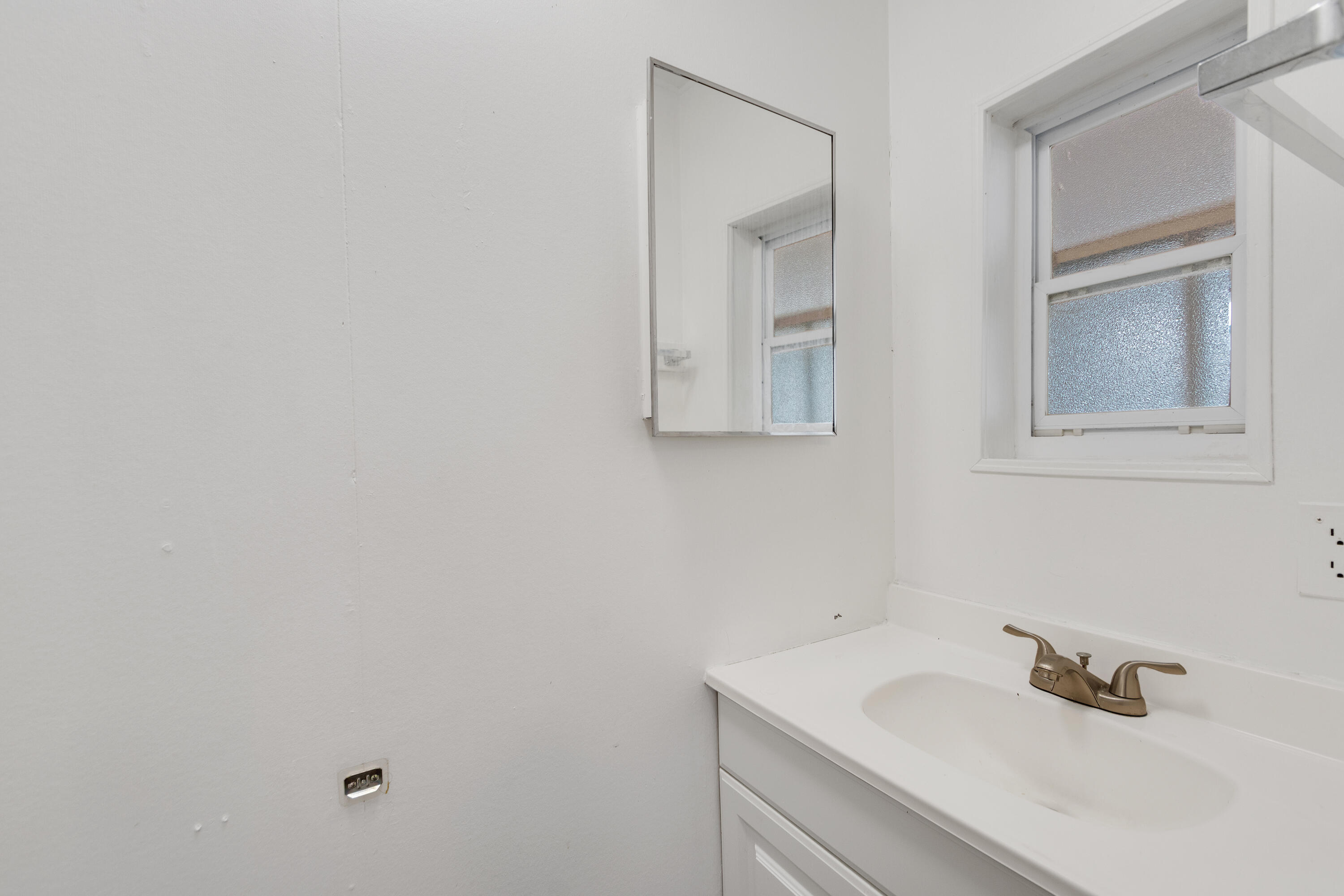 Spanish Lakes Riverfront - Residential