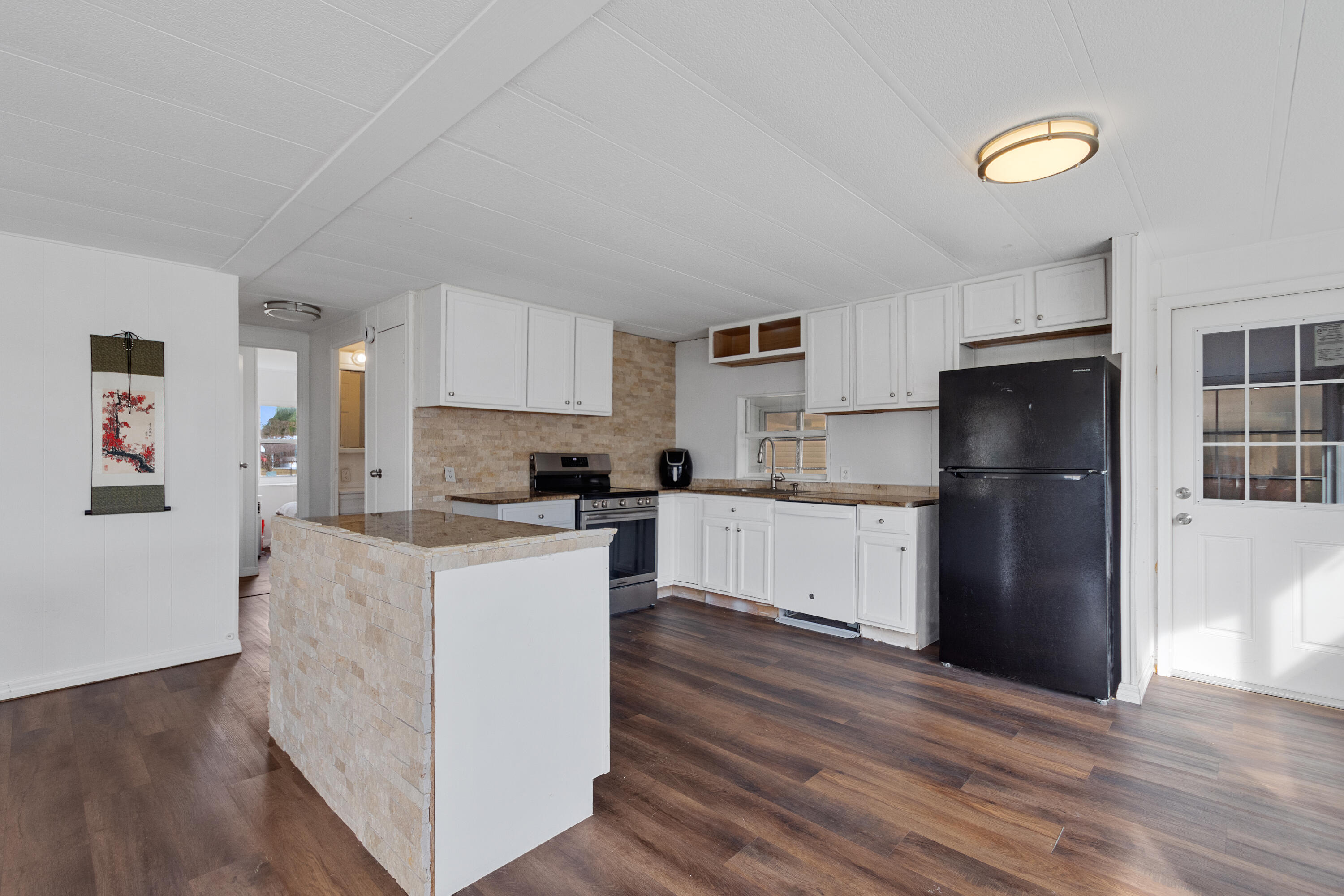 Spanish Lakes Riverfront - Residential