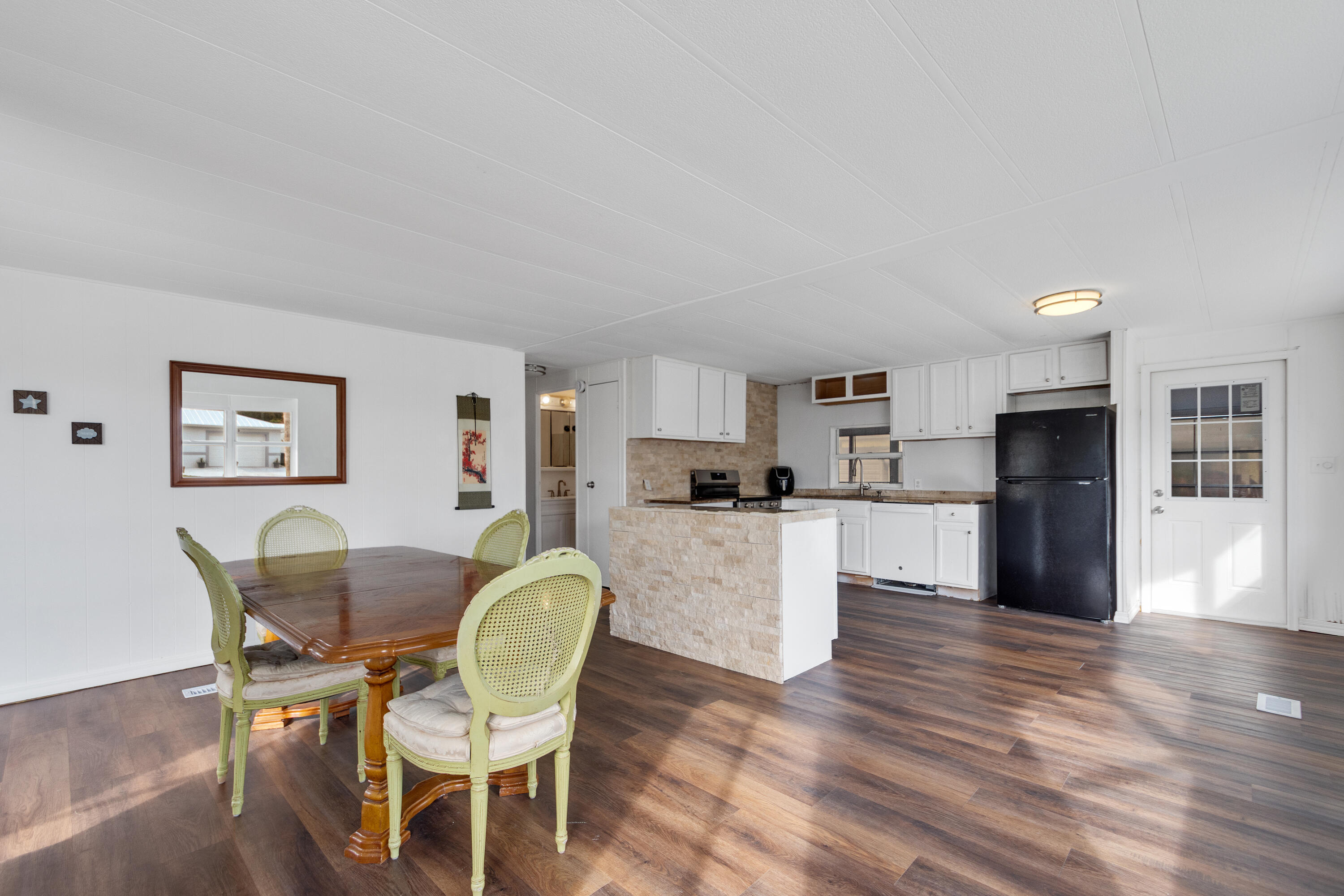 Spanish Lakes Riverfront - Residential