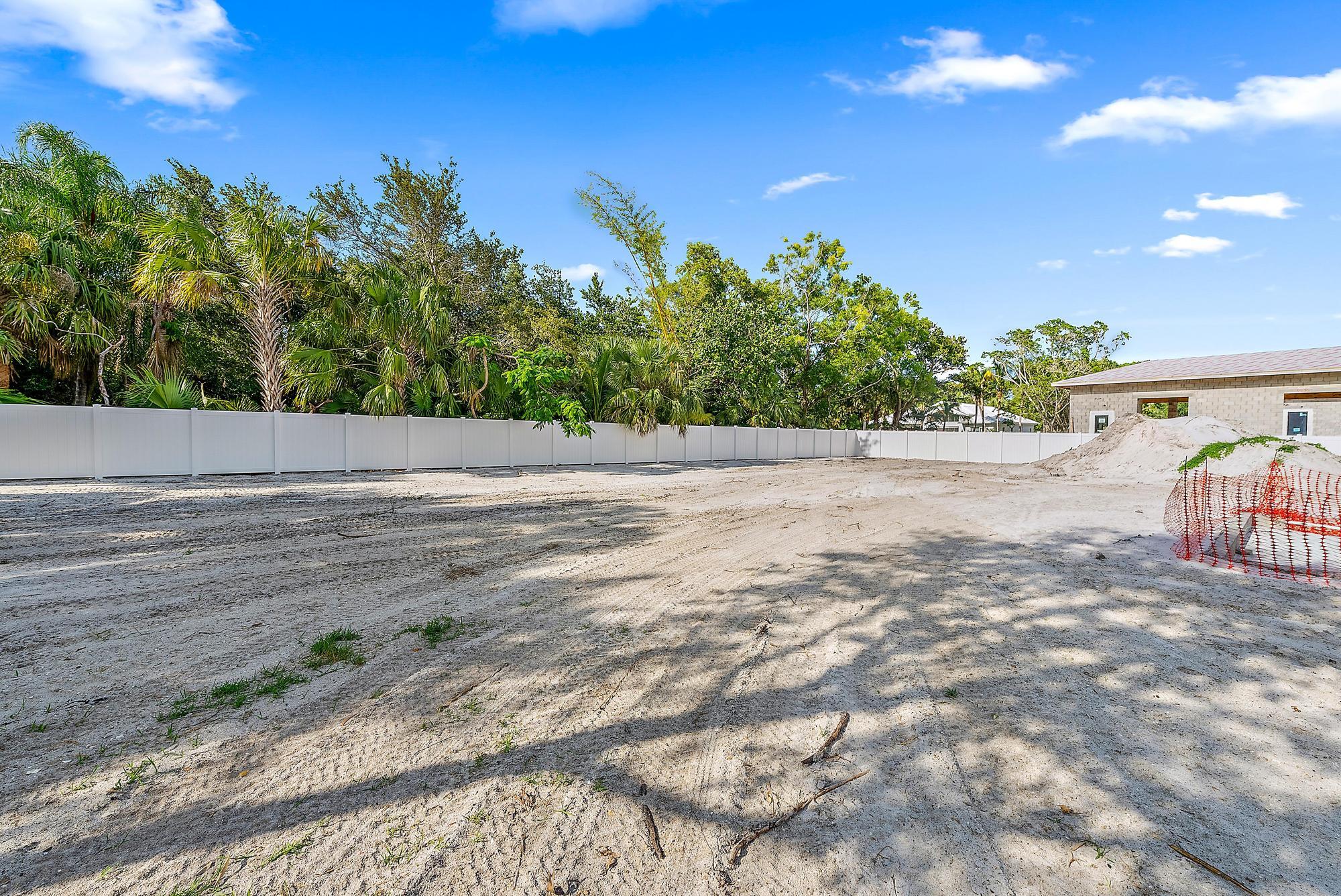 Pine tree drive - Residential