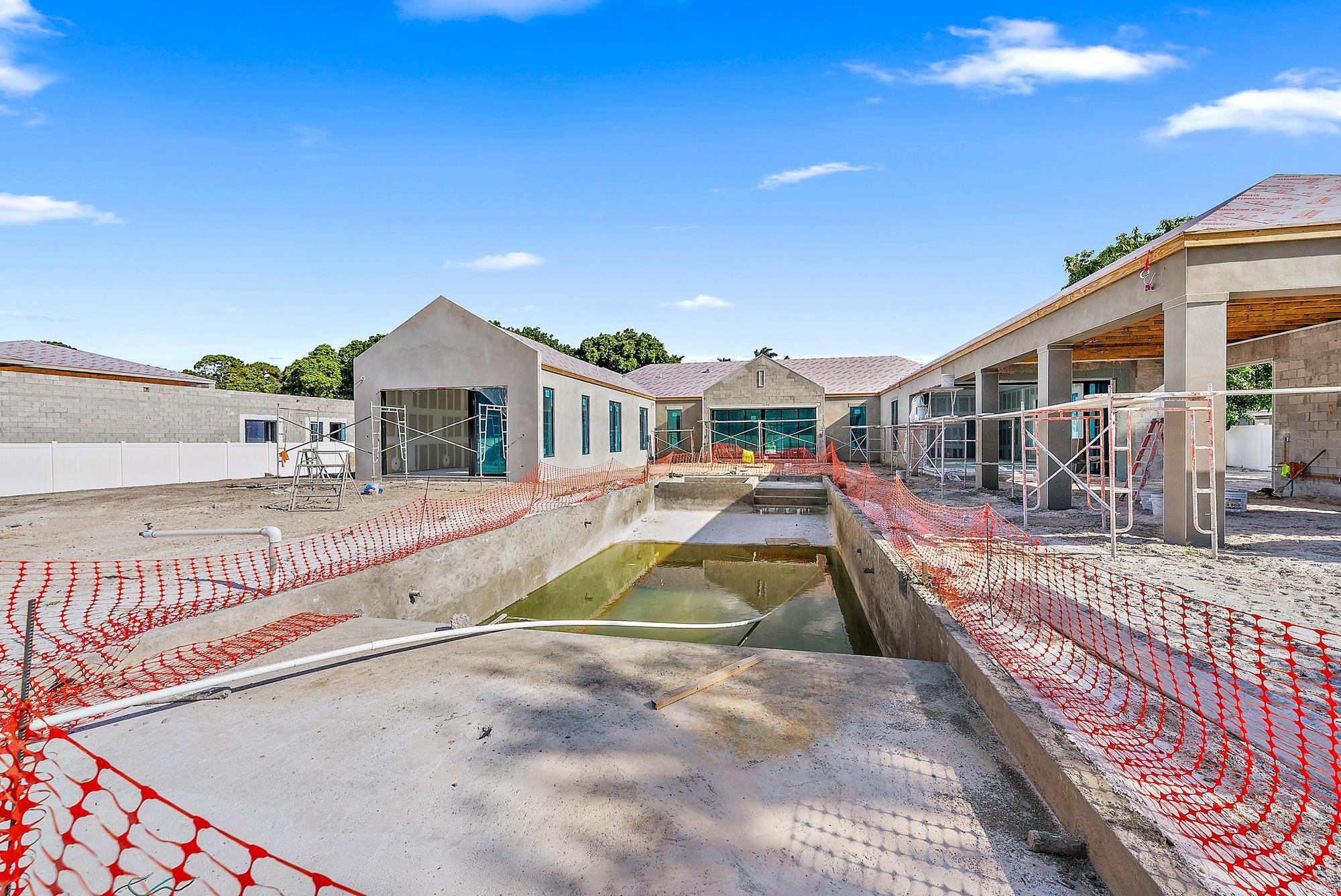 Pine tree drive - Residential