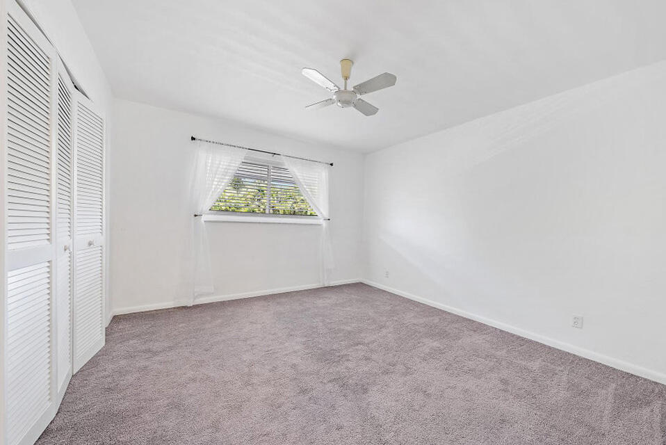 TEQUESTA GARDEN CONDO 6 - Residential