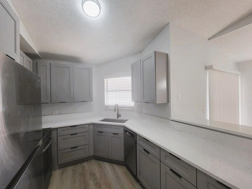 STONES THROW TOWNHOMES - Residential Lease