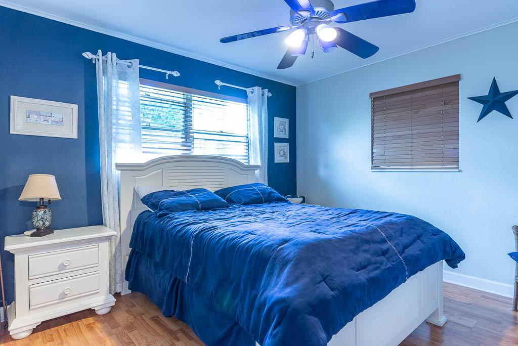 CRESCENT HEIGHTS - Residential Lease