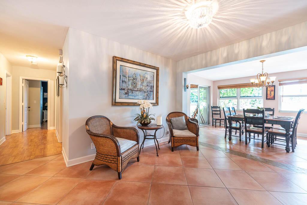 CRESCENT HEIGHTS - Residential Lease