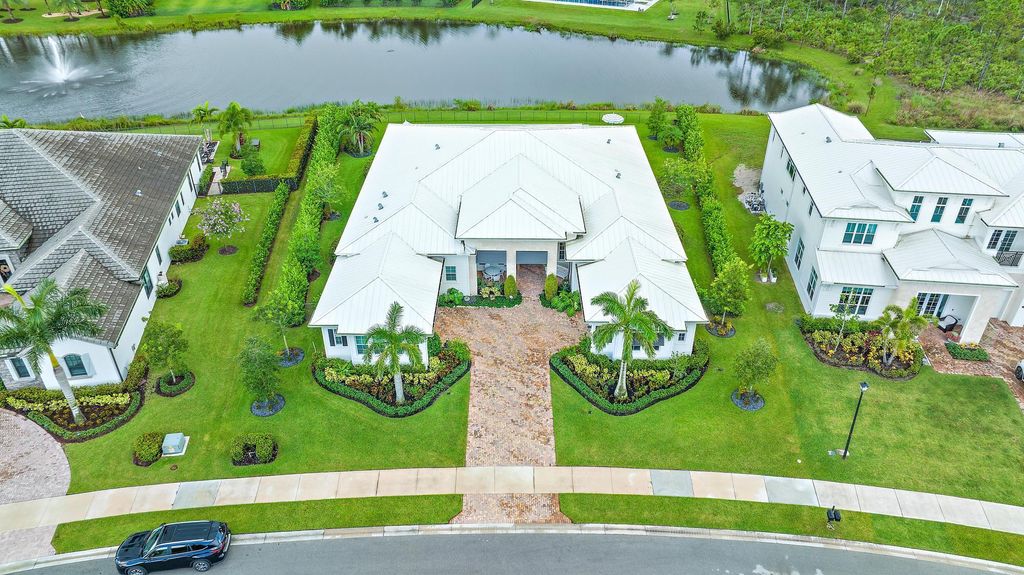 Photo of 8270 SE Pennock Trail, Jupiter, FL 33458 (MLS # R11006830)