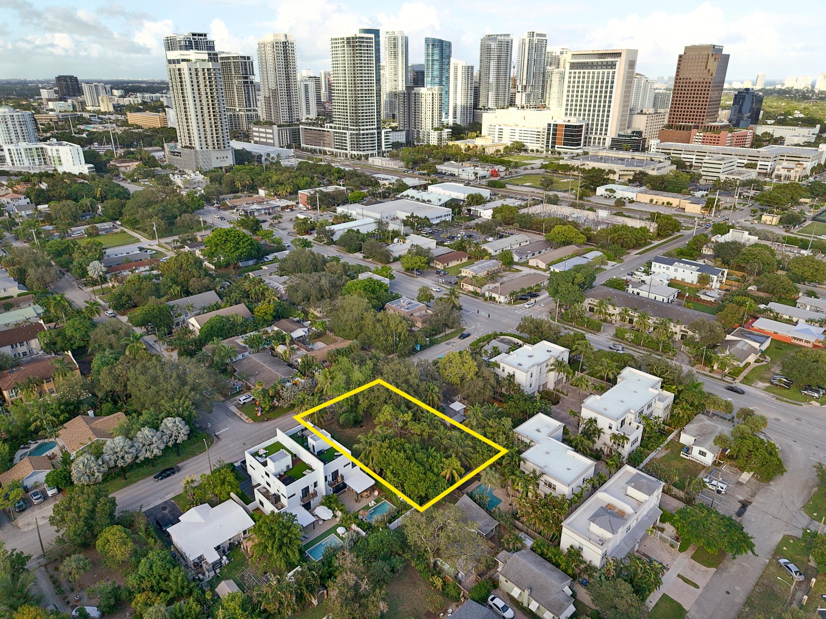414 SW 7TH Street