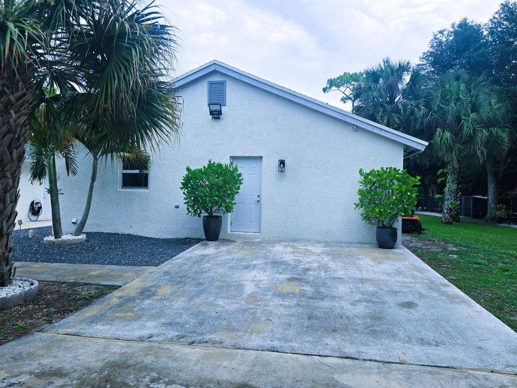 Photo of 17224 90th Street N, Loxahatchee, FL 33470 (MLS # B26036516)