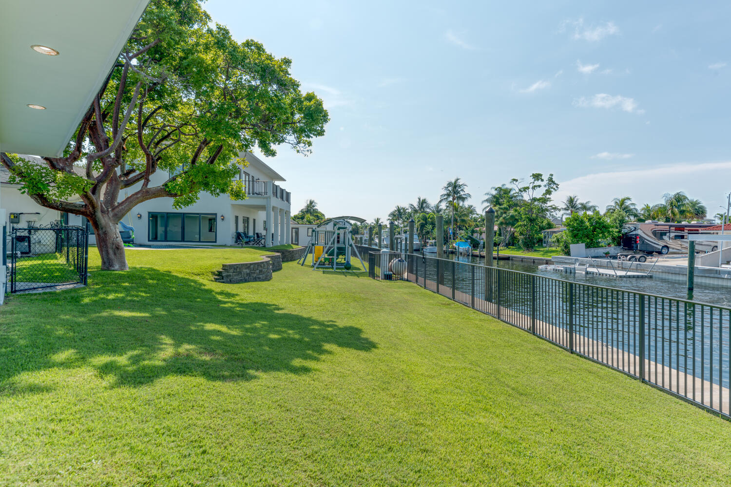 COUNTRY CLUB ADD TO VILLAGE OF NORTH PALM BEACH - Residential