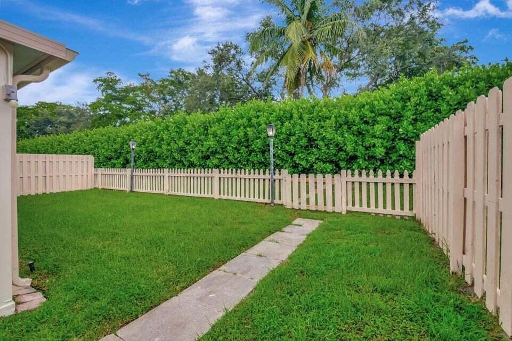 Photo of 5846 Mirror Lakes Boulevard, Boynton Beach, FL 33472 (MLS # R11116070)