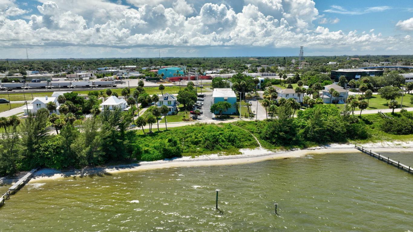 602 S Indian River Drive