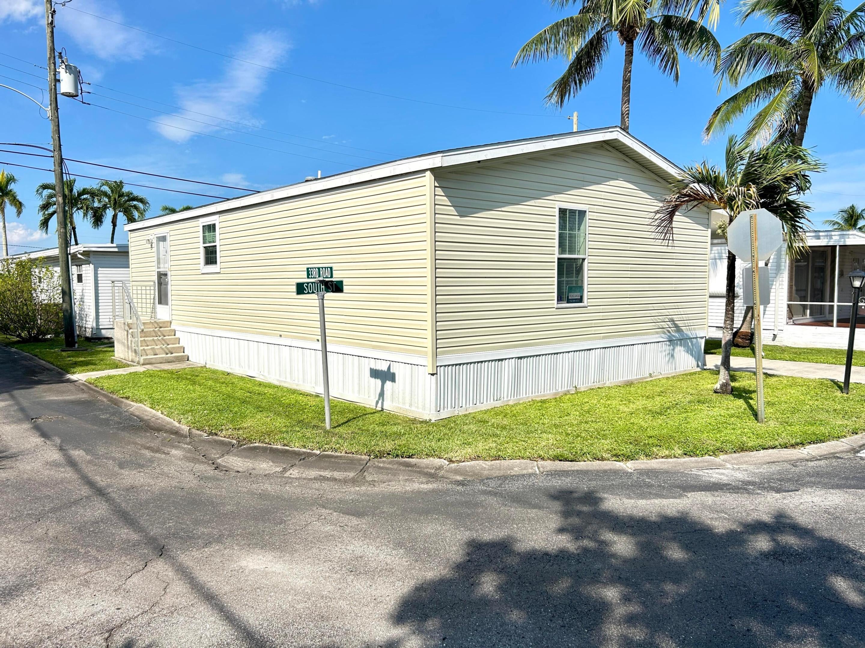 3349 South Street