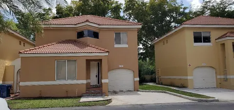 11291 Lakeview Dr Unit 38, Coral Springs, FL MLS: F10495224