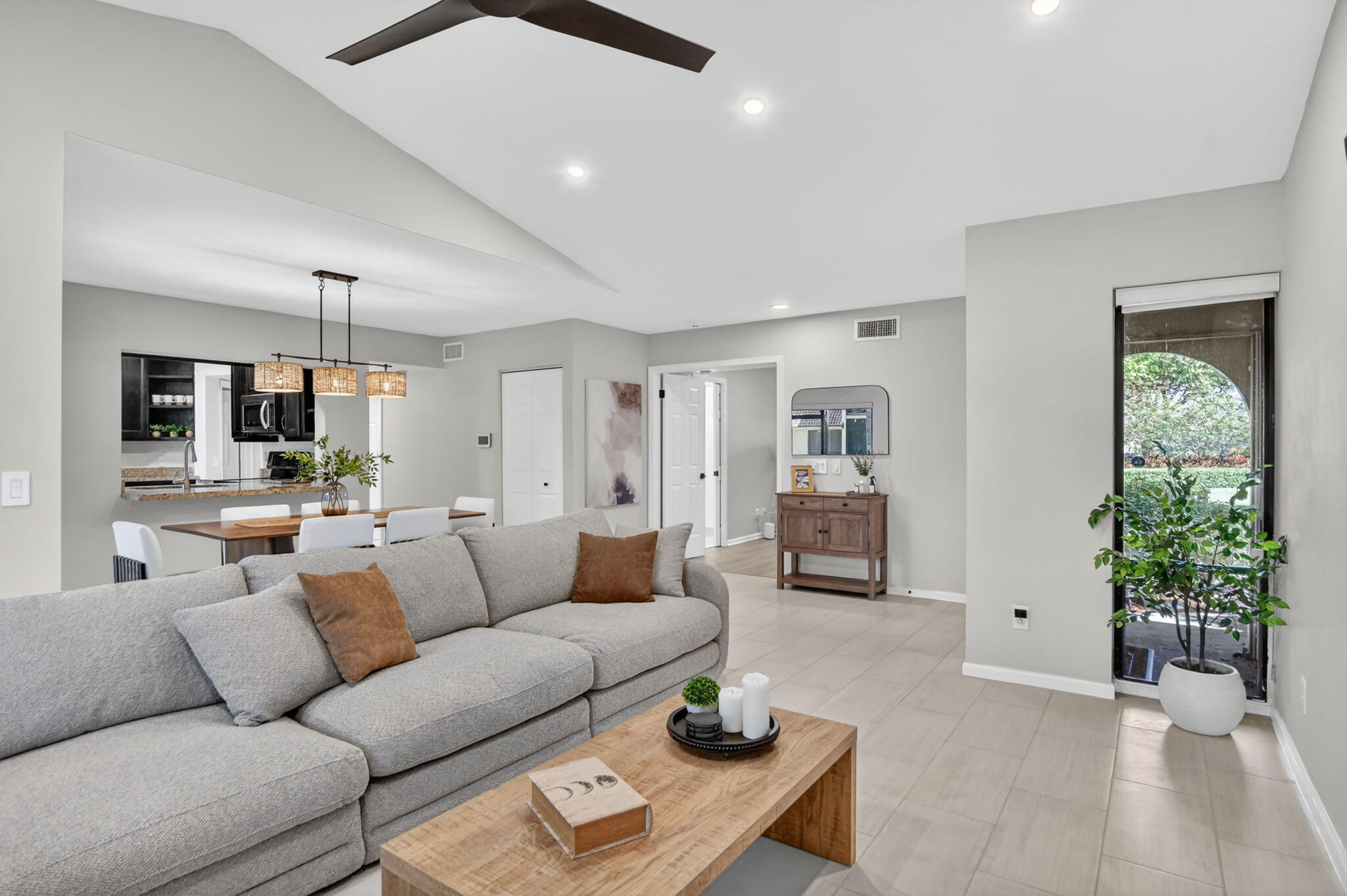 5530 Coach House Circle A